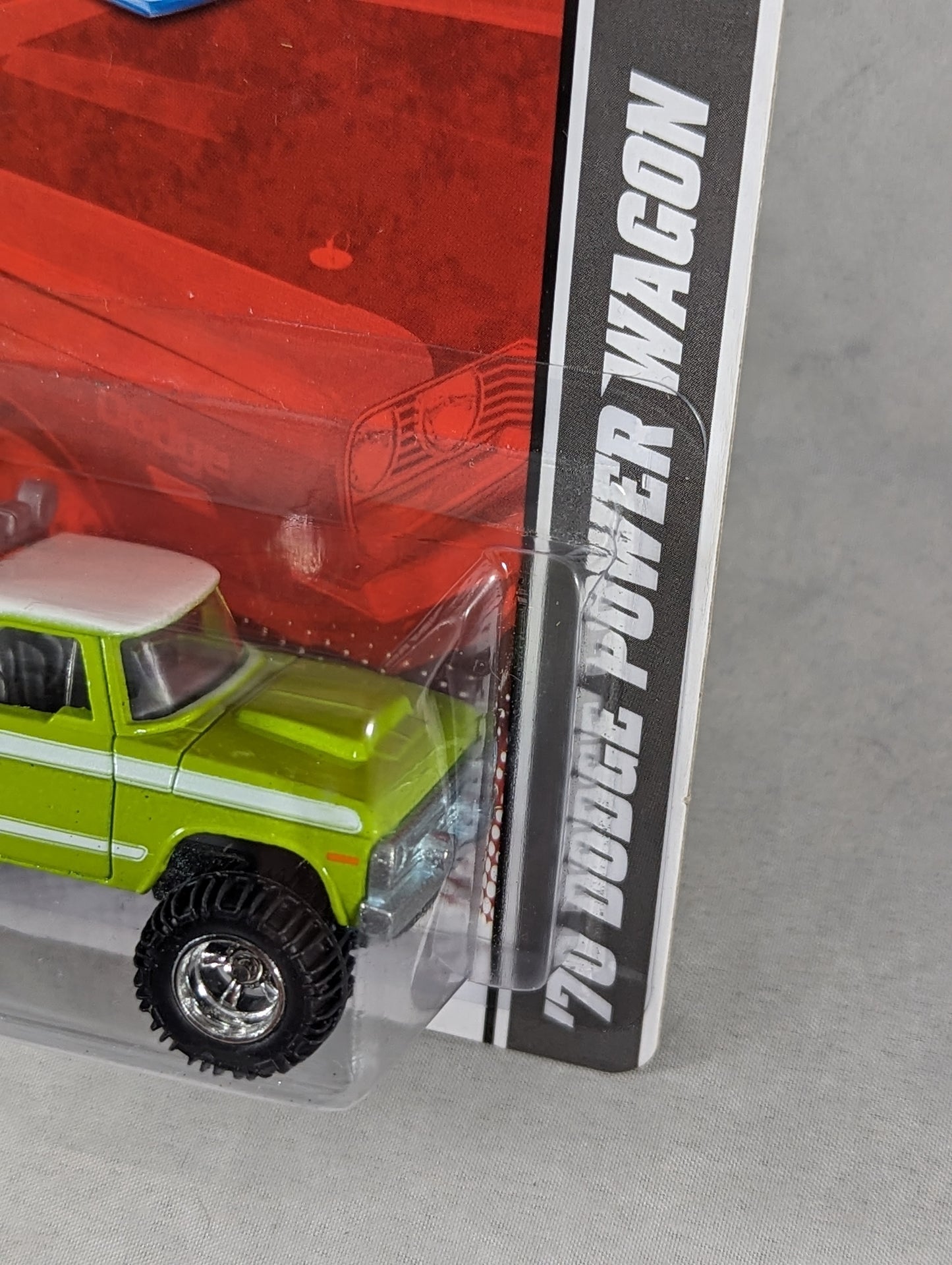 Garage '70 Dodge power wagon