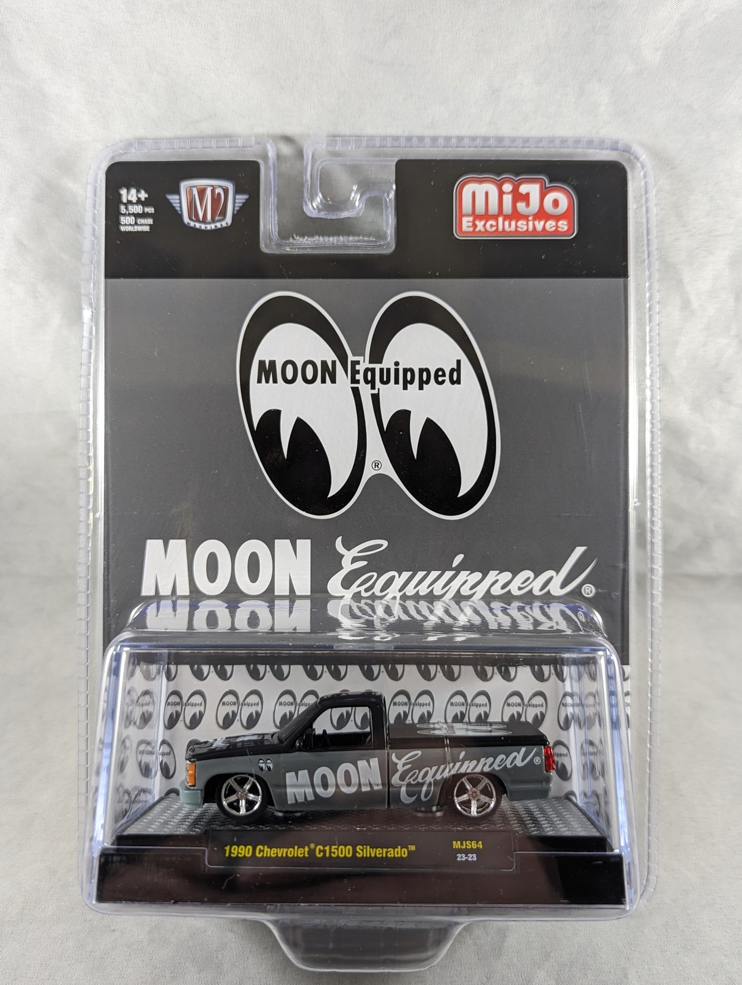 M2 Machines 1990 Chevrolet C1500 Silverado Mijo Exclusives Moon Equipped