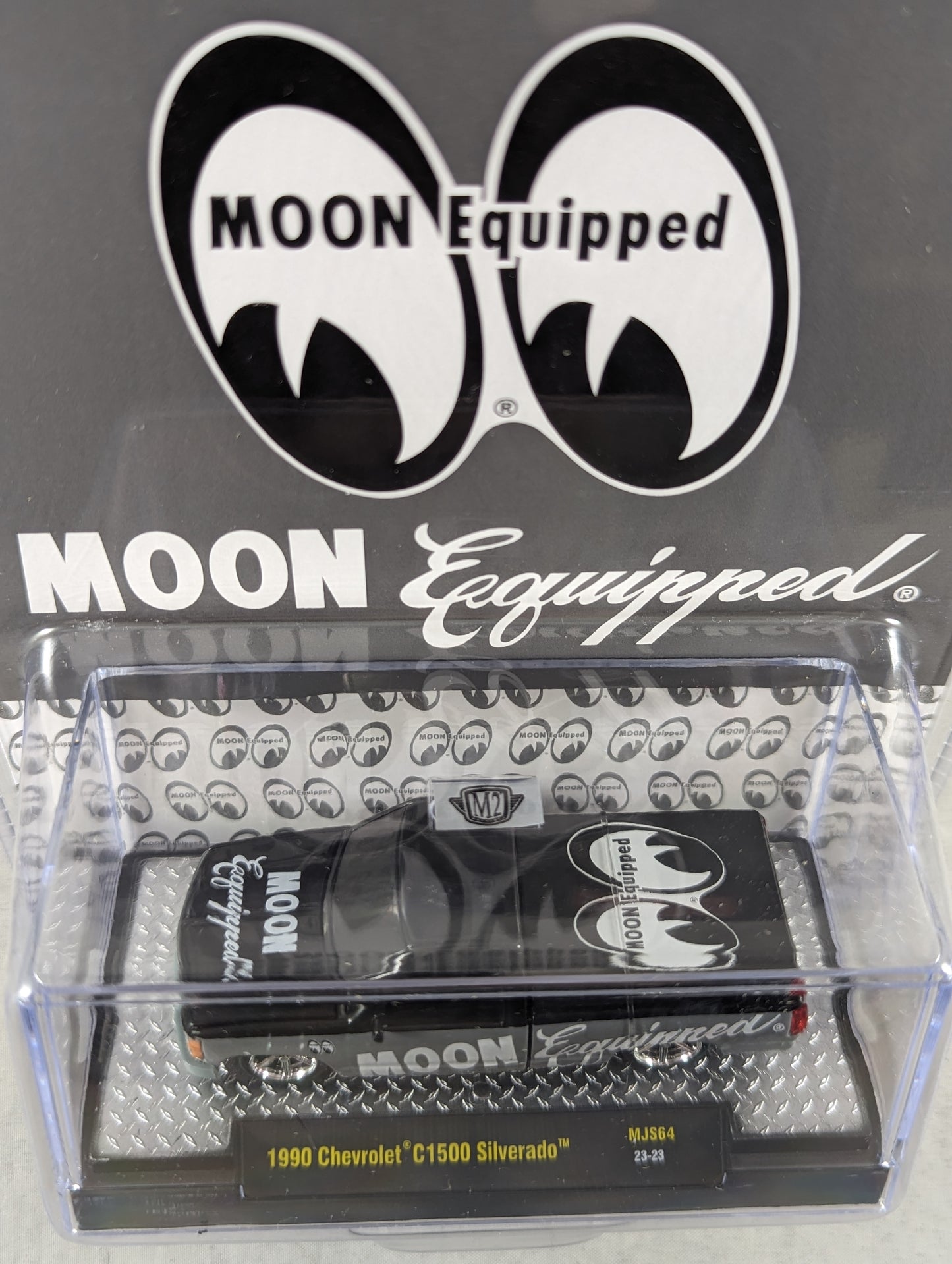 M2 Machines 1990 Chevrolet C1500 Silverado Mijo Exclusives Moon Equipped