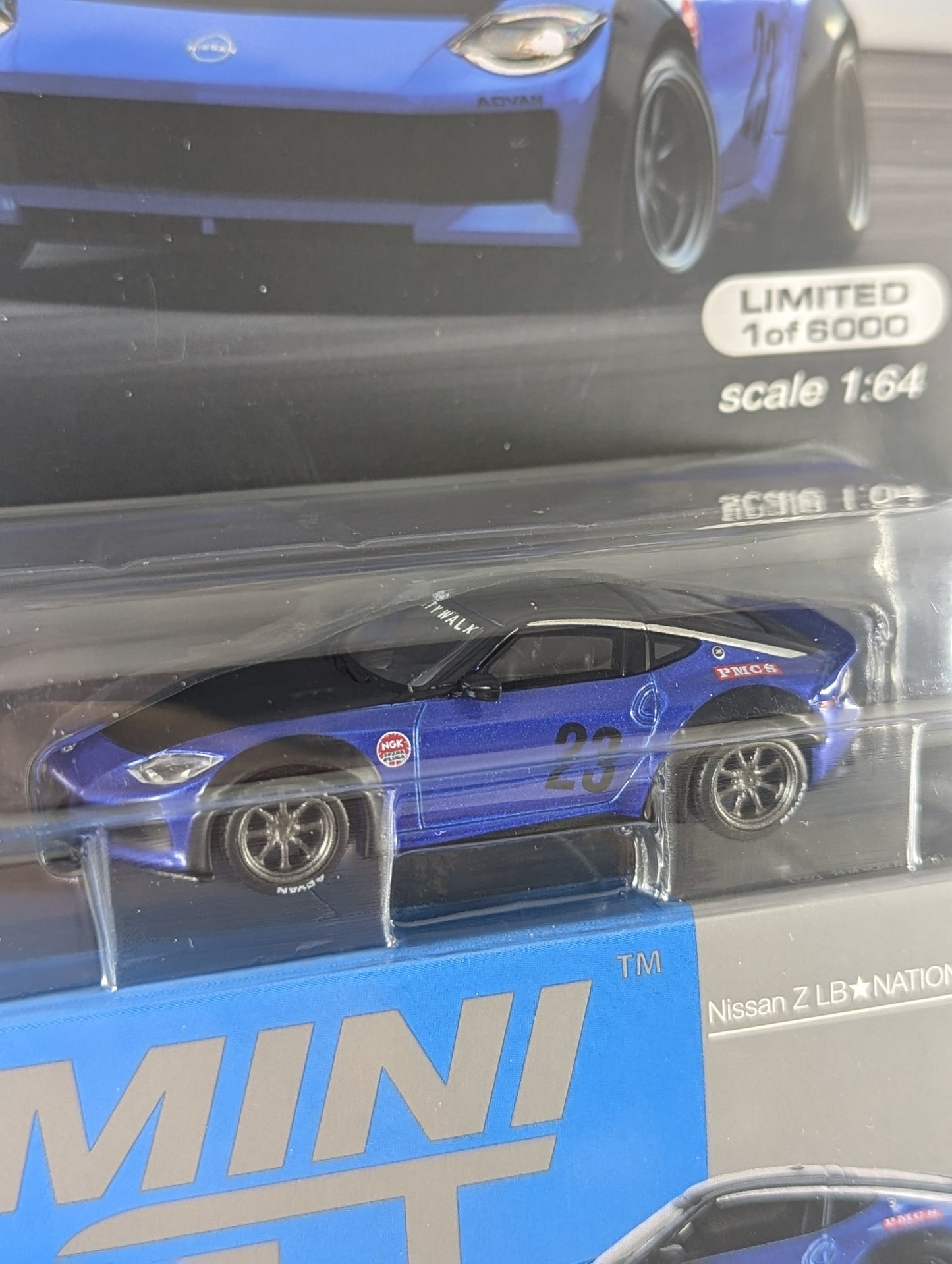 Mini GT Nissan Z LB NATION WORKS Serian Blue