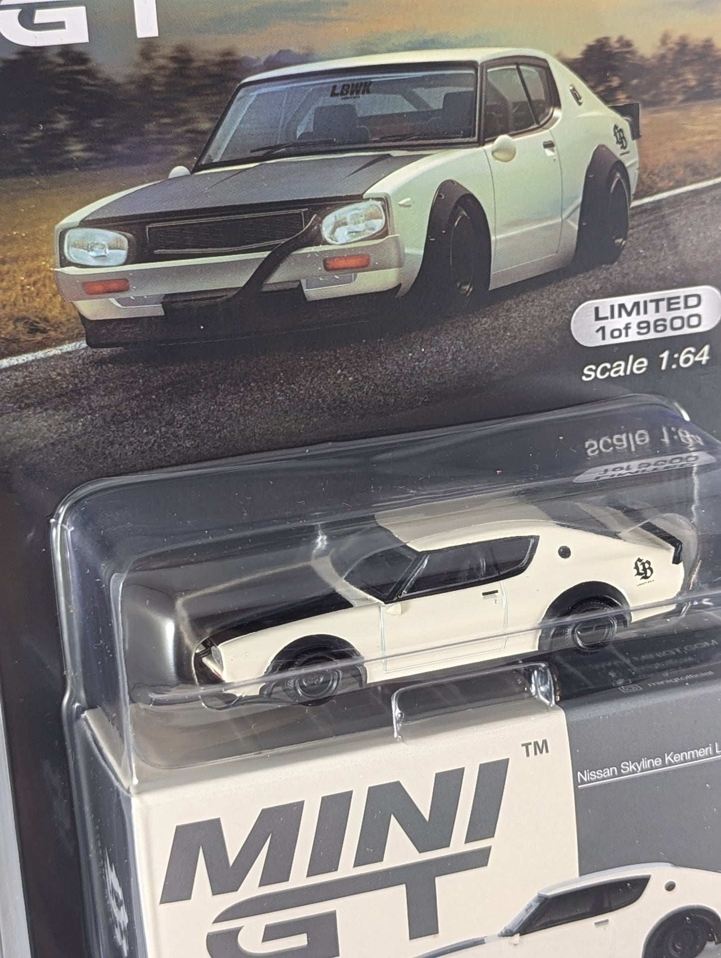 Mini GT Nissan Skyline Kenmeri Liberty Walk White