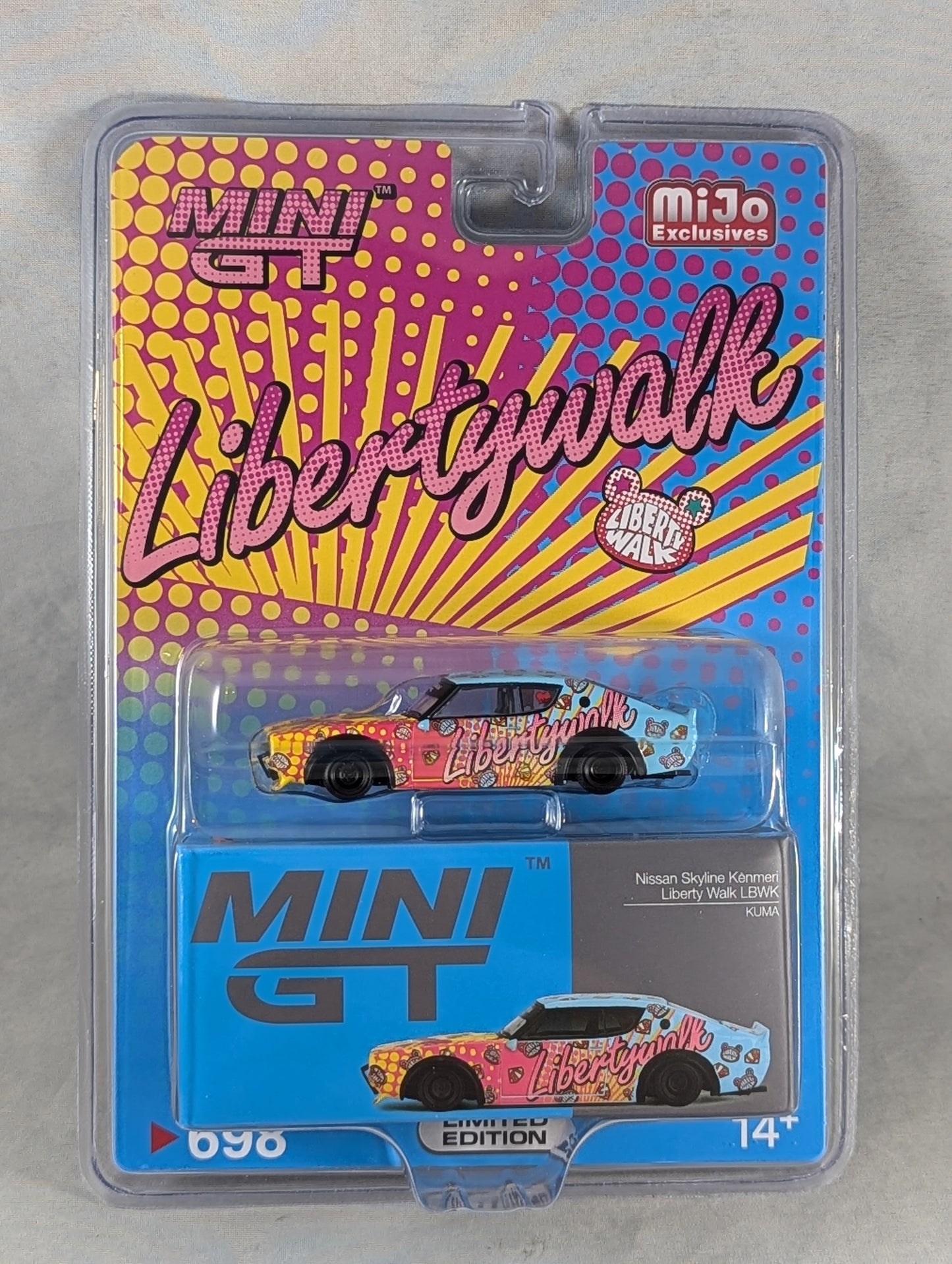 Mini GT Nissan Skyline Kenmeri Liberty Walk Graffiti With Japan Flag Windshield