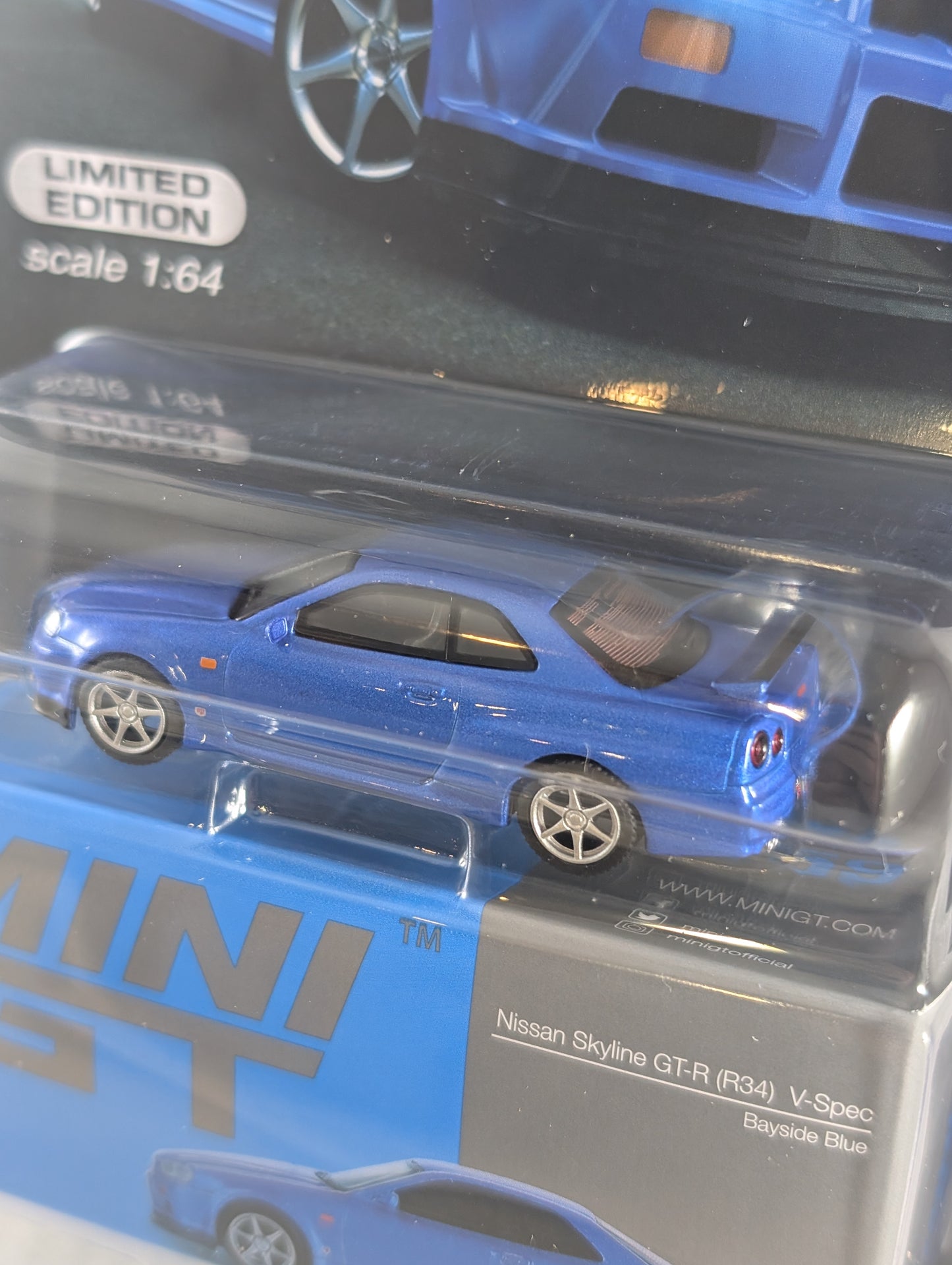 Mini GT Nissan Skyline GTR R34 V spec Bayside Blue Mijo Exclusive