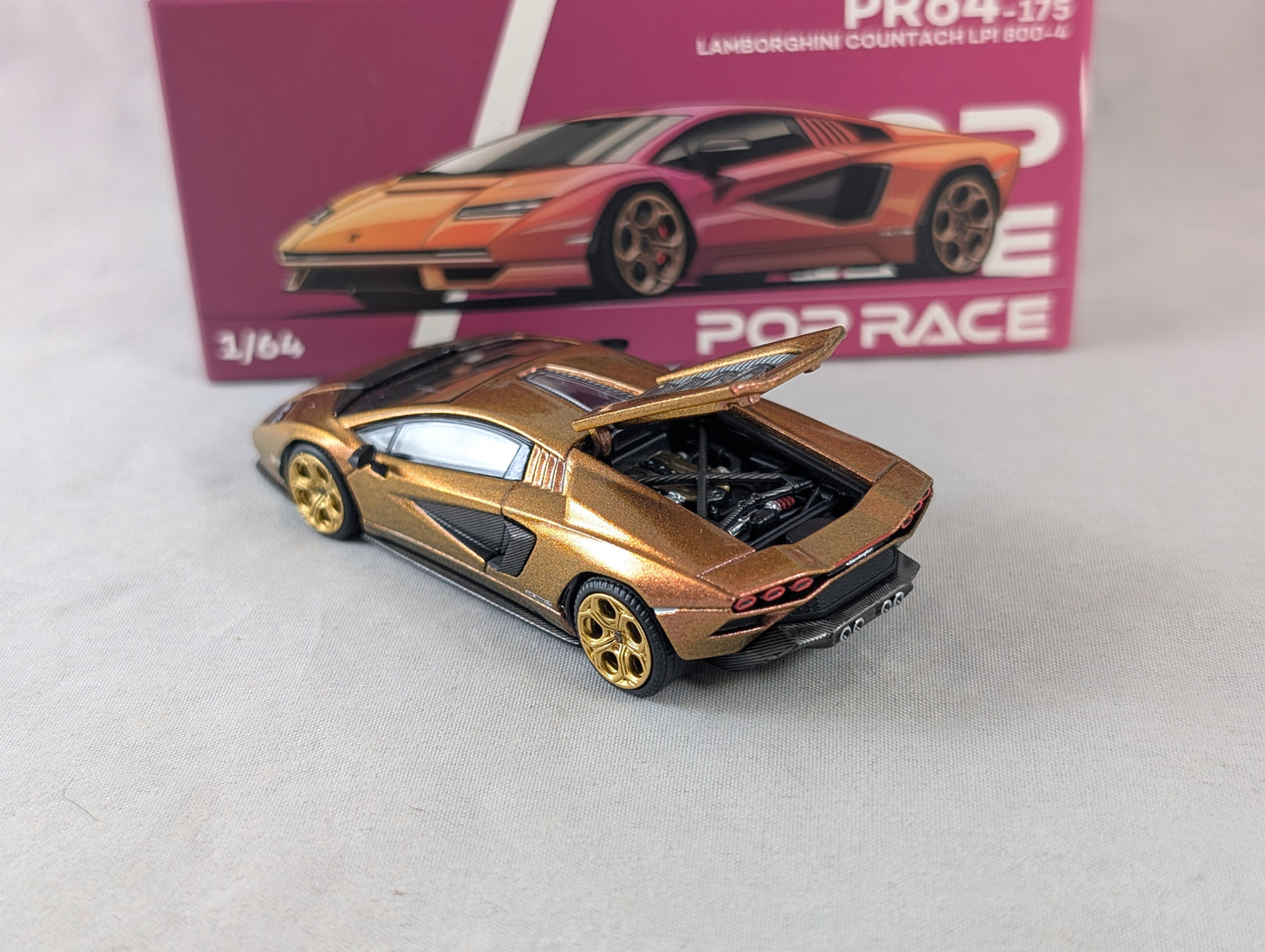 Pop Race Lamborghini Countach LPI 800-4 BLU HAL Sealed