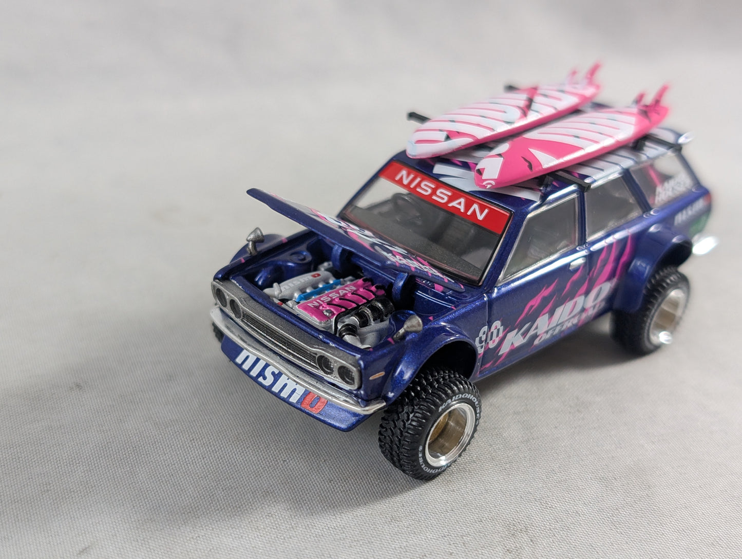 Mini GT Kaido House Datsun 510 4x4 Wagon Kaido Off-road V2 Sealed