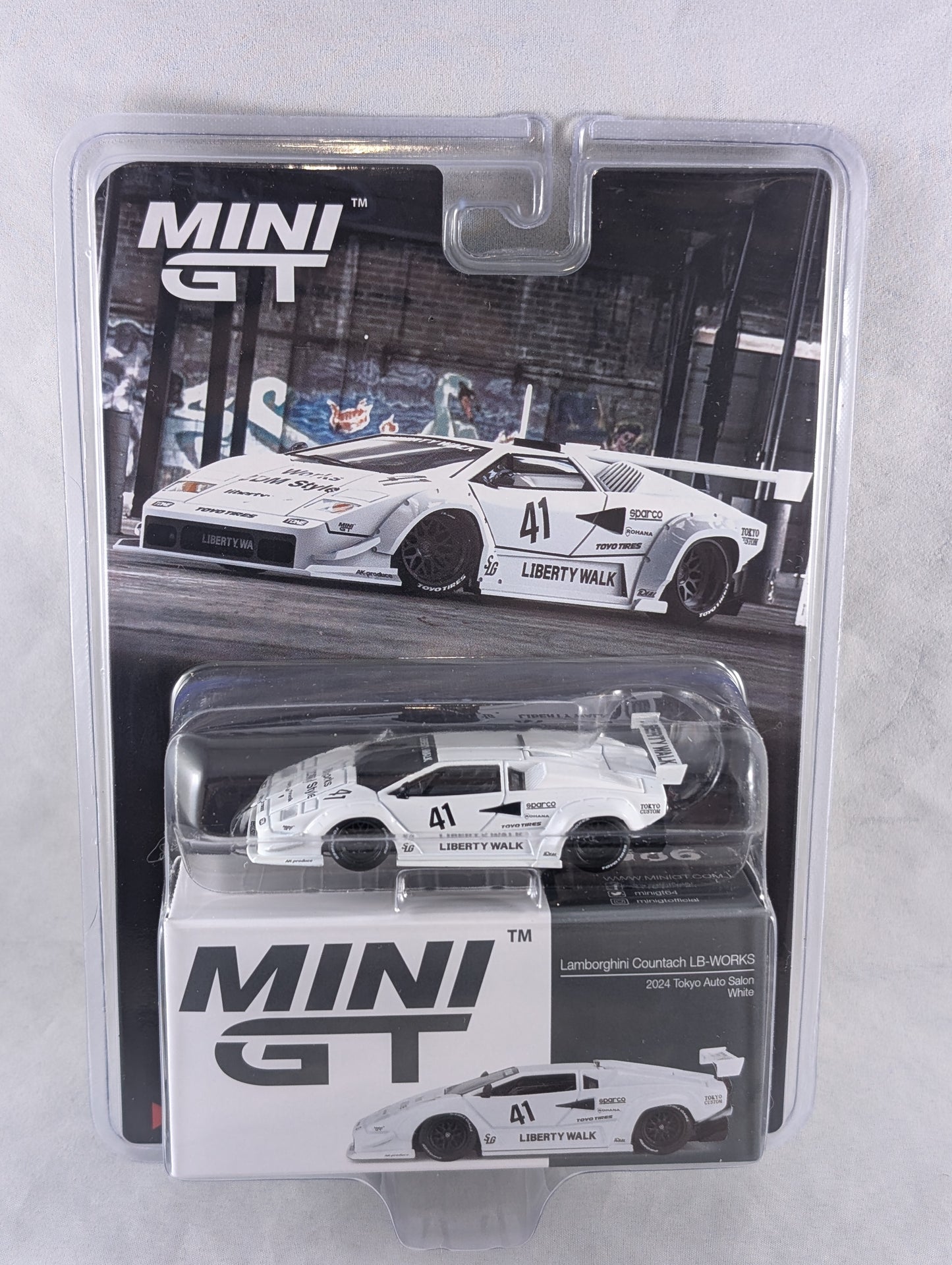 Mini GT Lamborghini countach Lb Works 2024 Tokyo Auto salon white