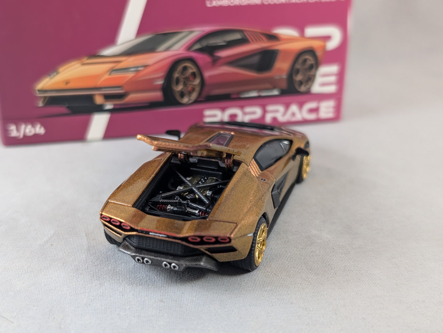 Pop Race Lamborghini Countach LPI 800-4 BLU HAL Sealed