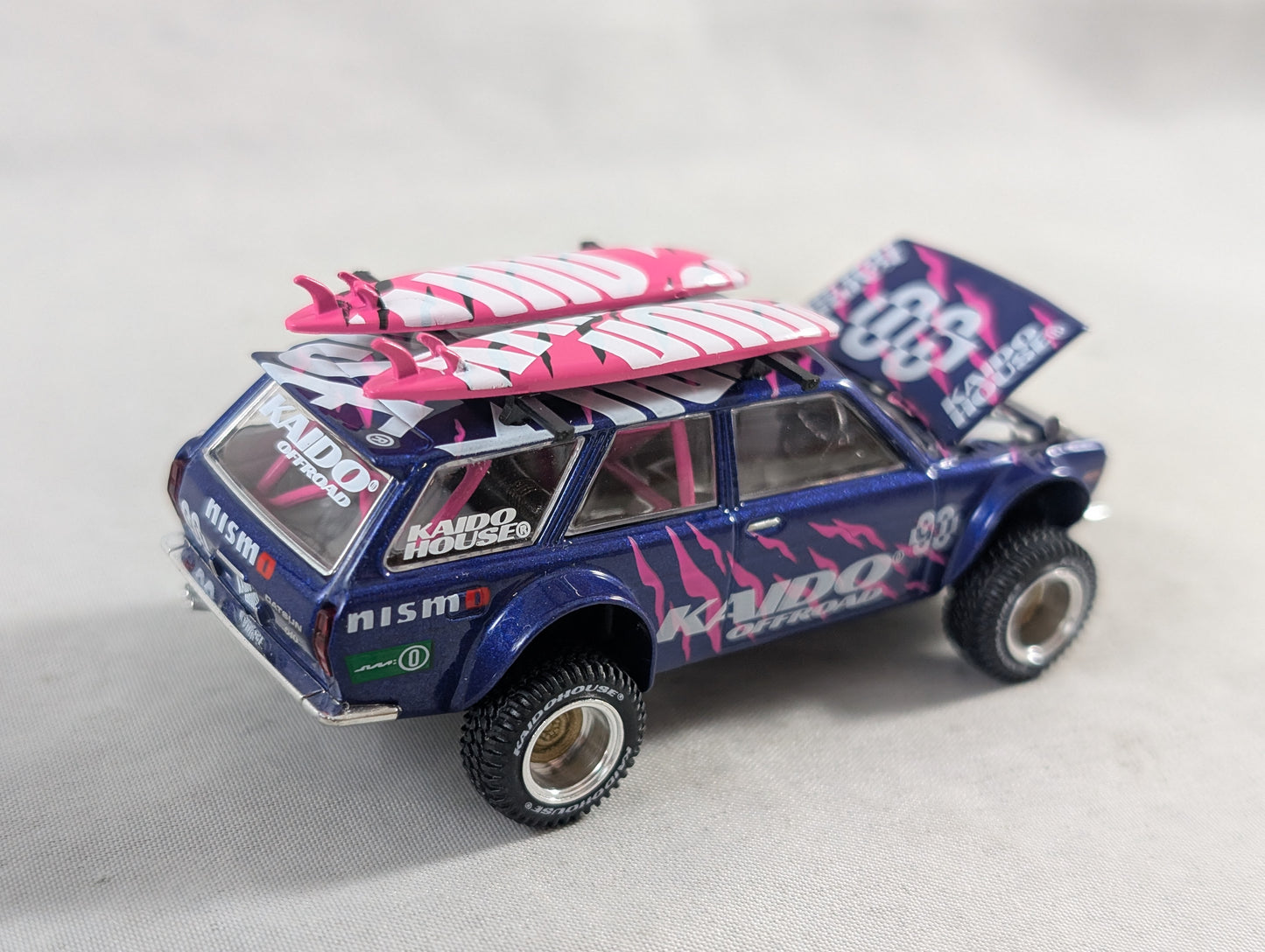 Mini GT Kaido House Datsun 510 4x4 Wagon Kaido Off-road V2 Sealed