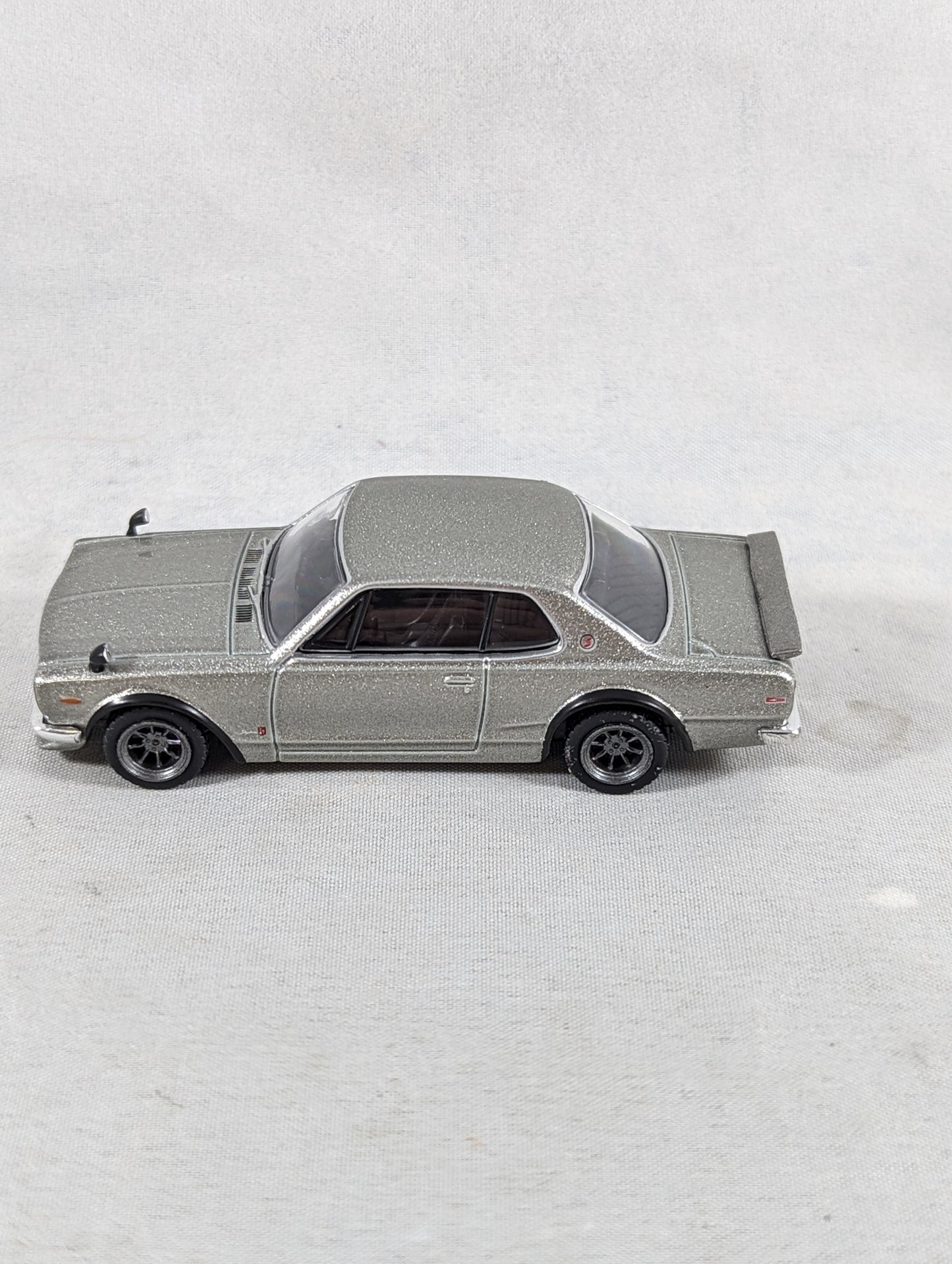 Tarmac Works Nissan Skyline 2000 GT-R