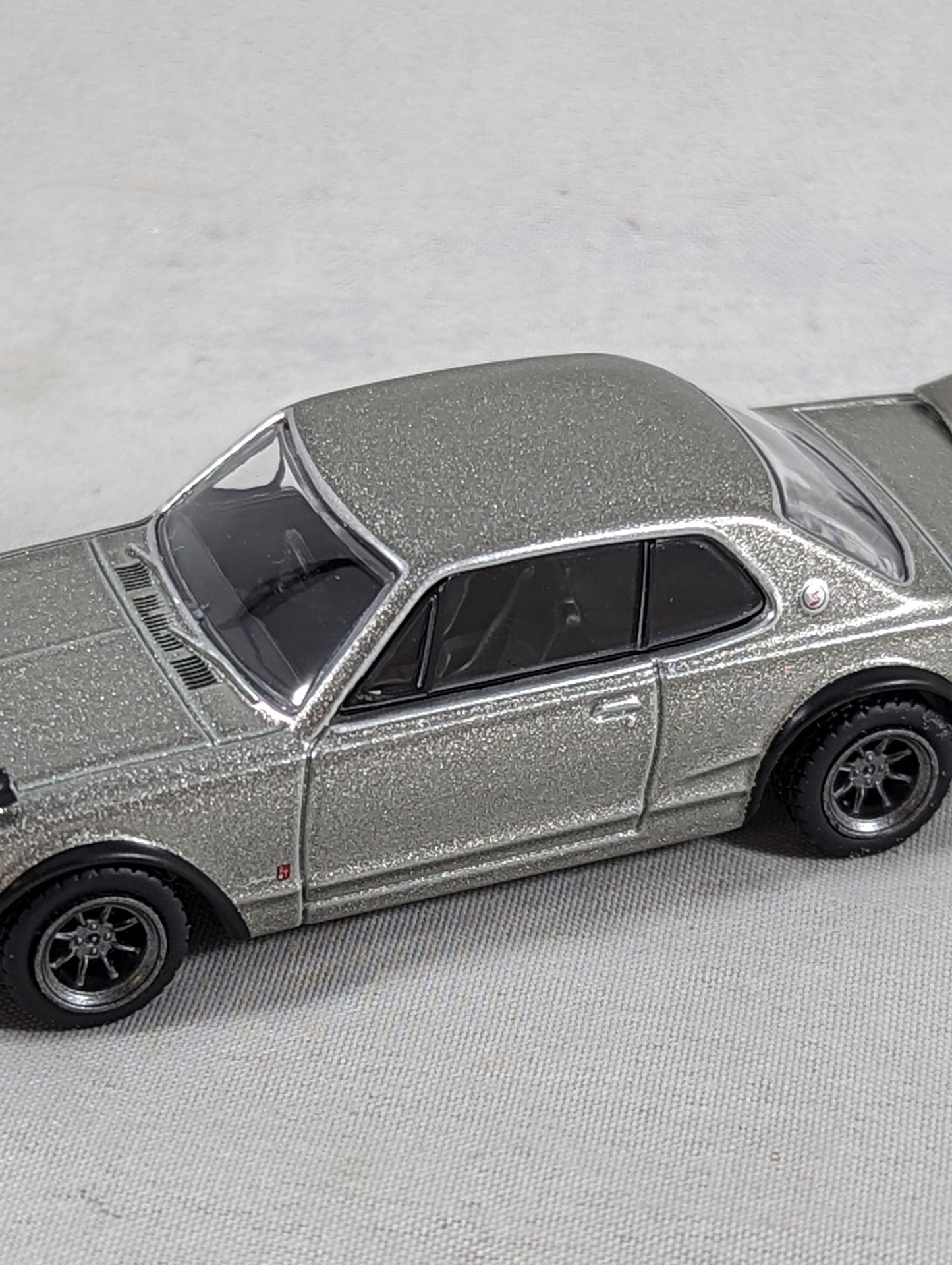 Tarmac Works Nissan Skyline 2000 GT-R