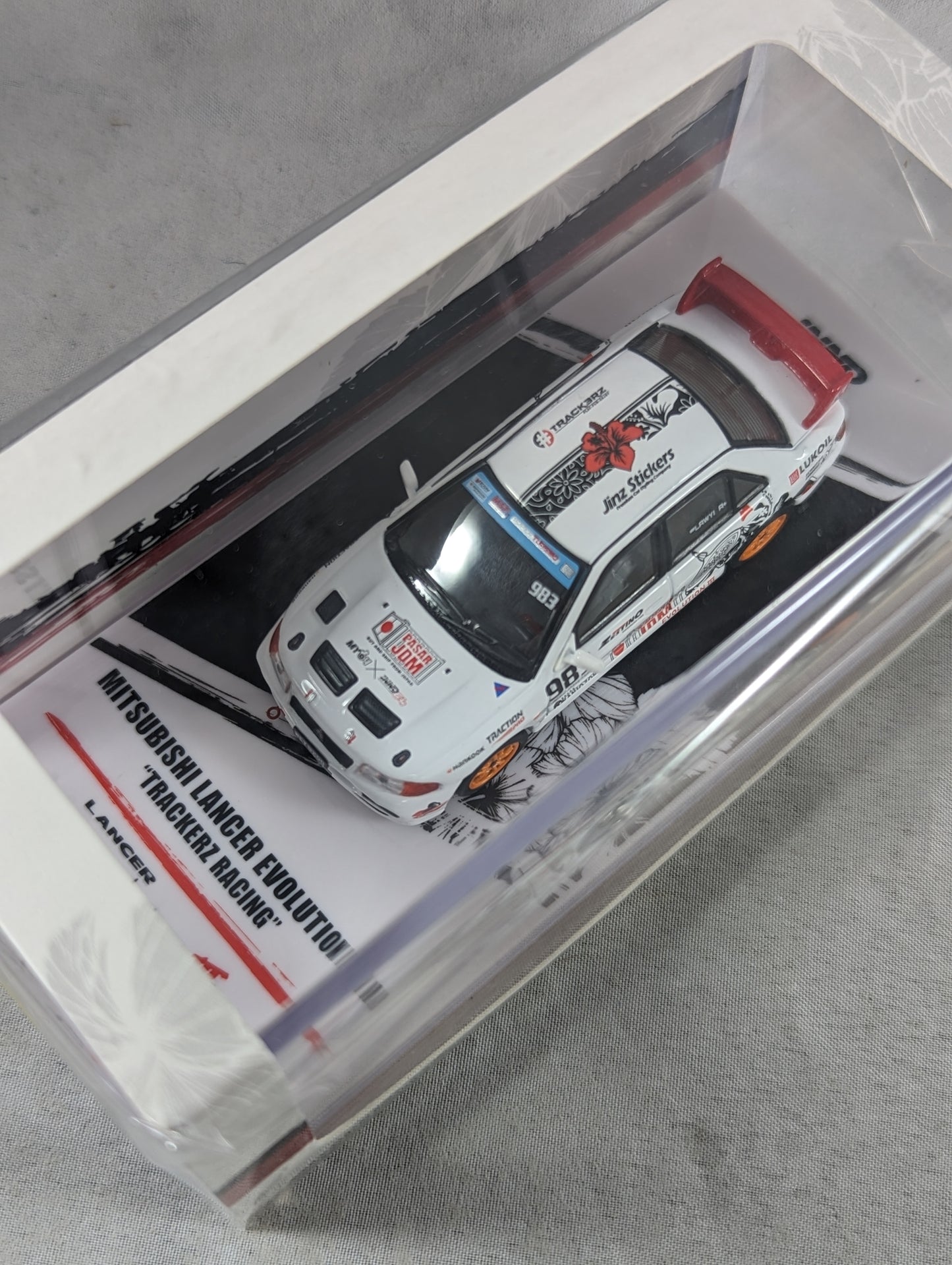 INNO64  Mitsubishi Lancer Evolution III "Trackerz Racing"