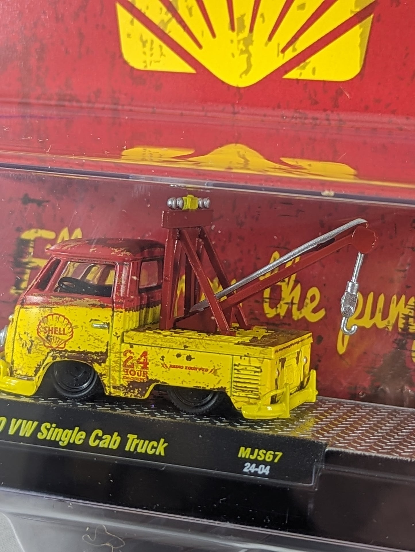 M2 Machines 1 1960 Volkswagen Single Cab Tow Truck Shell Oil Weathered