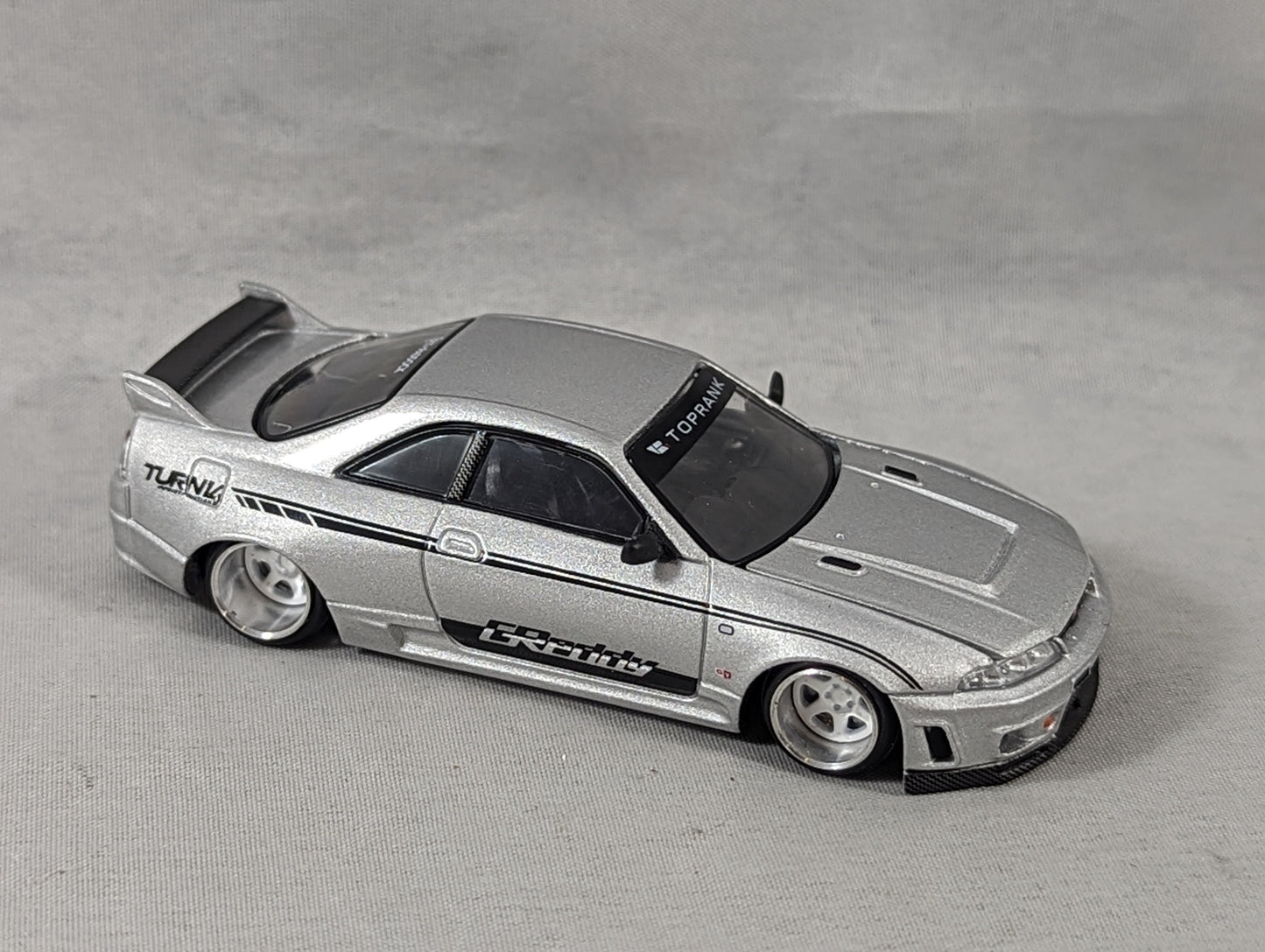 Kaido House Mini-GT Nissan Skyline GT-R  (R33) DAI33 V1 #097 Sealed