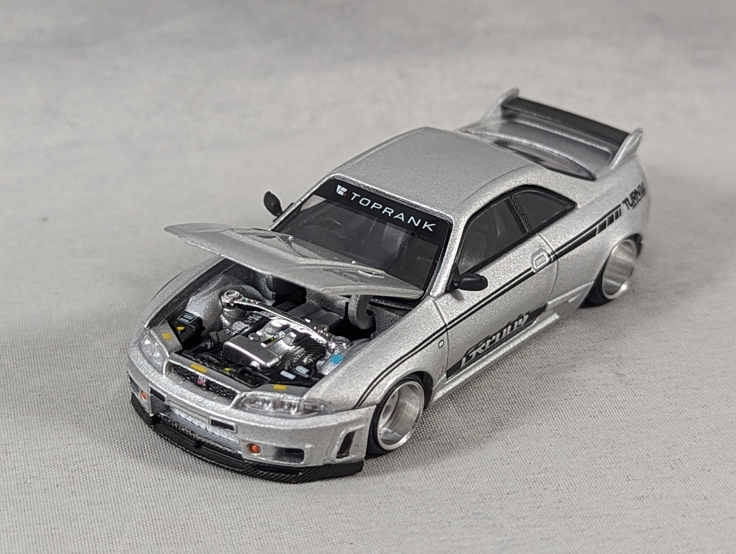 Kaido House Mini-GT Nissan Skyline GT-R  (R33) DAI33 V1 #097 Sealed