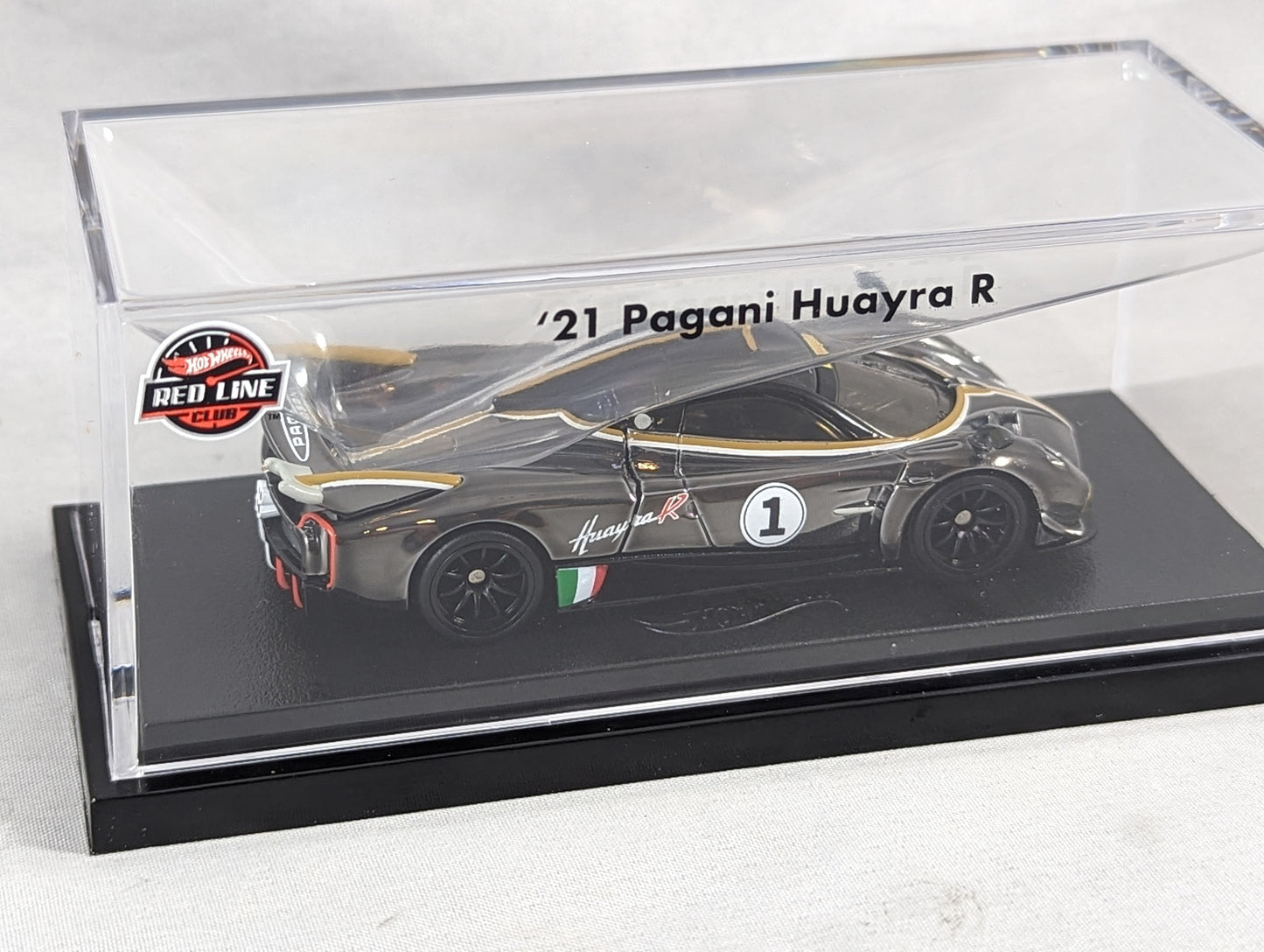 Hot Wheels RLC '21 Pagani Huayra R