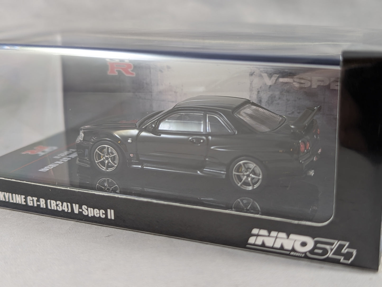 INNO64 Nissan Skyline GT-R (R34) V-Spec II Black