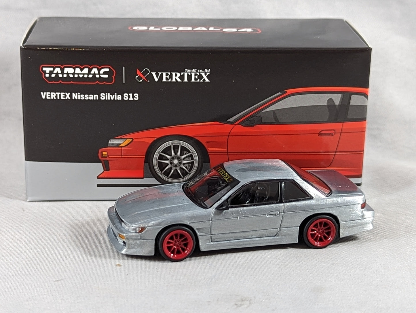 Tarmac Works Nissan Silvia S13 Raw Chase