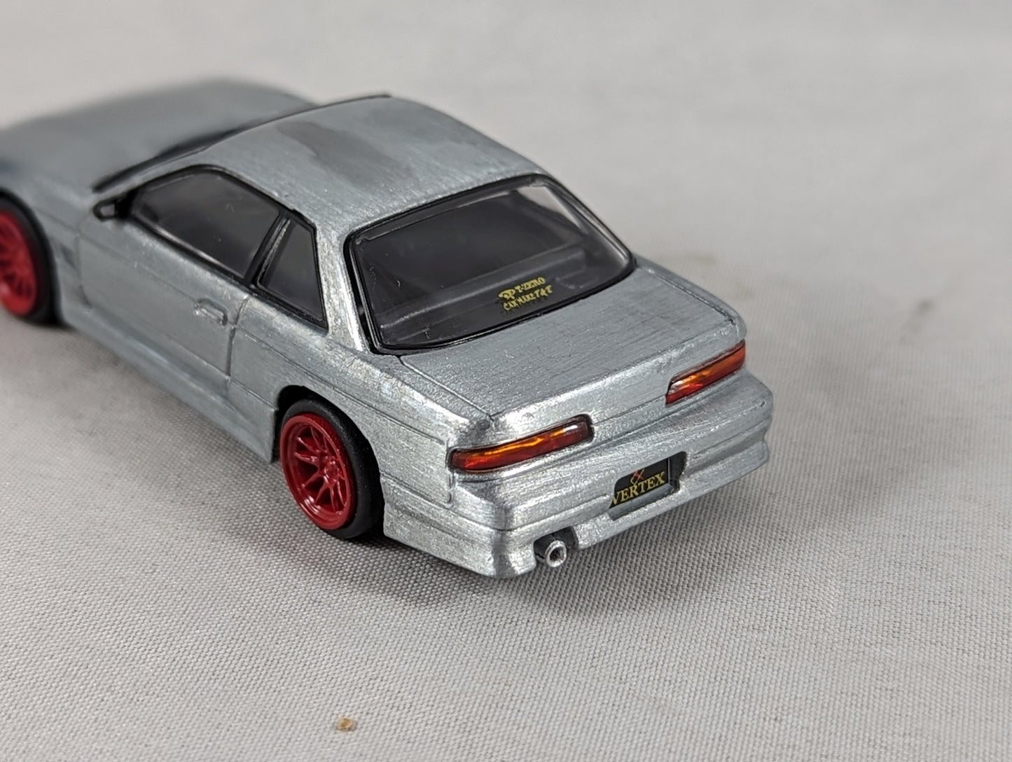 Tarmac Works Nissan Silvia S13 Raw Chase