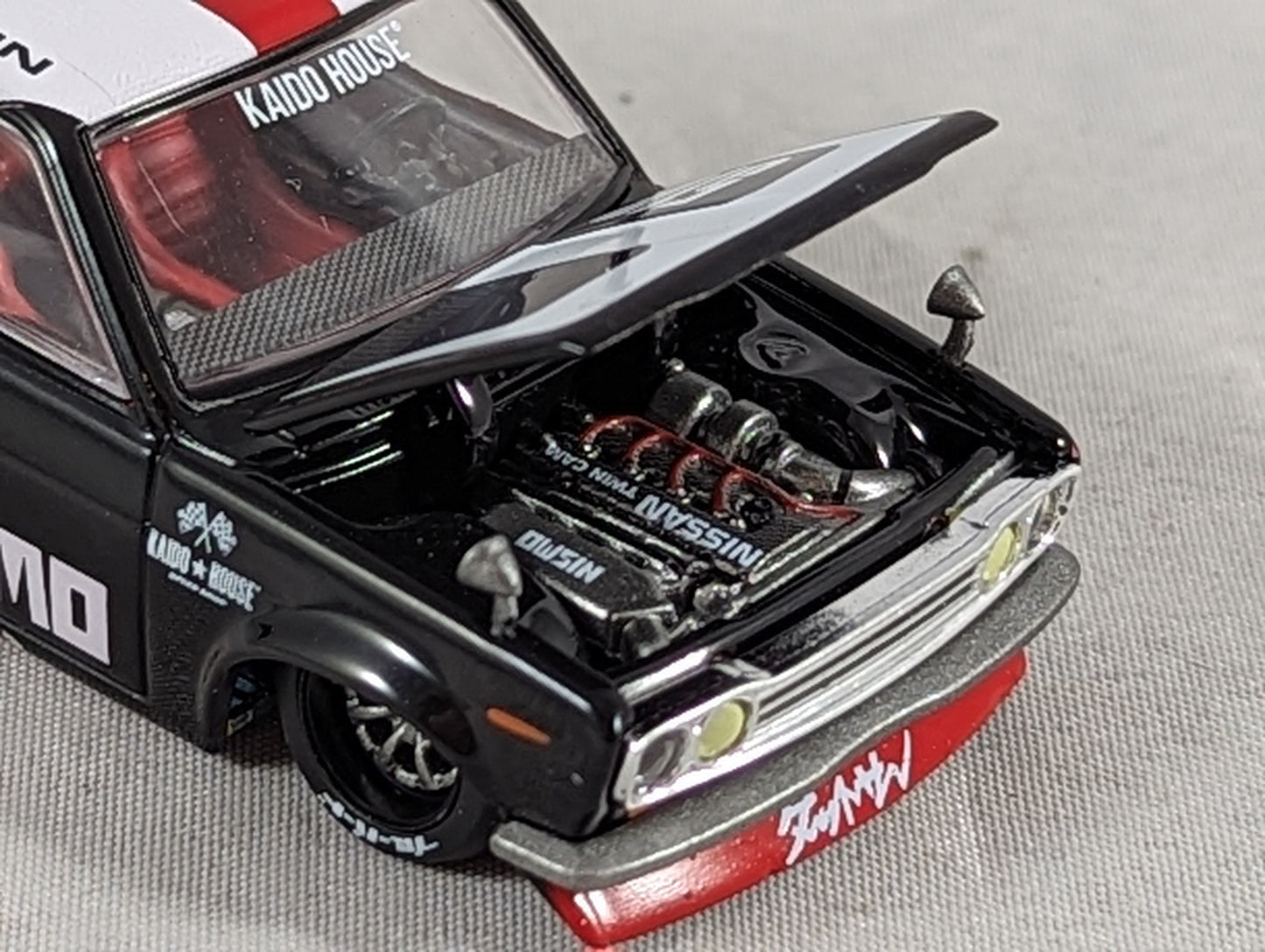 Kaido House Mini GT Datsun Street 510 Racing V1 #102 Sealed