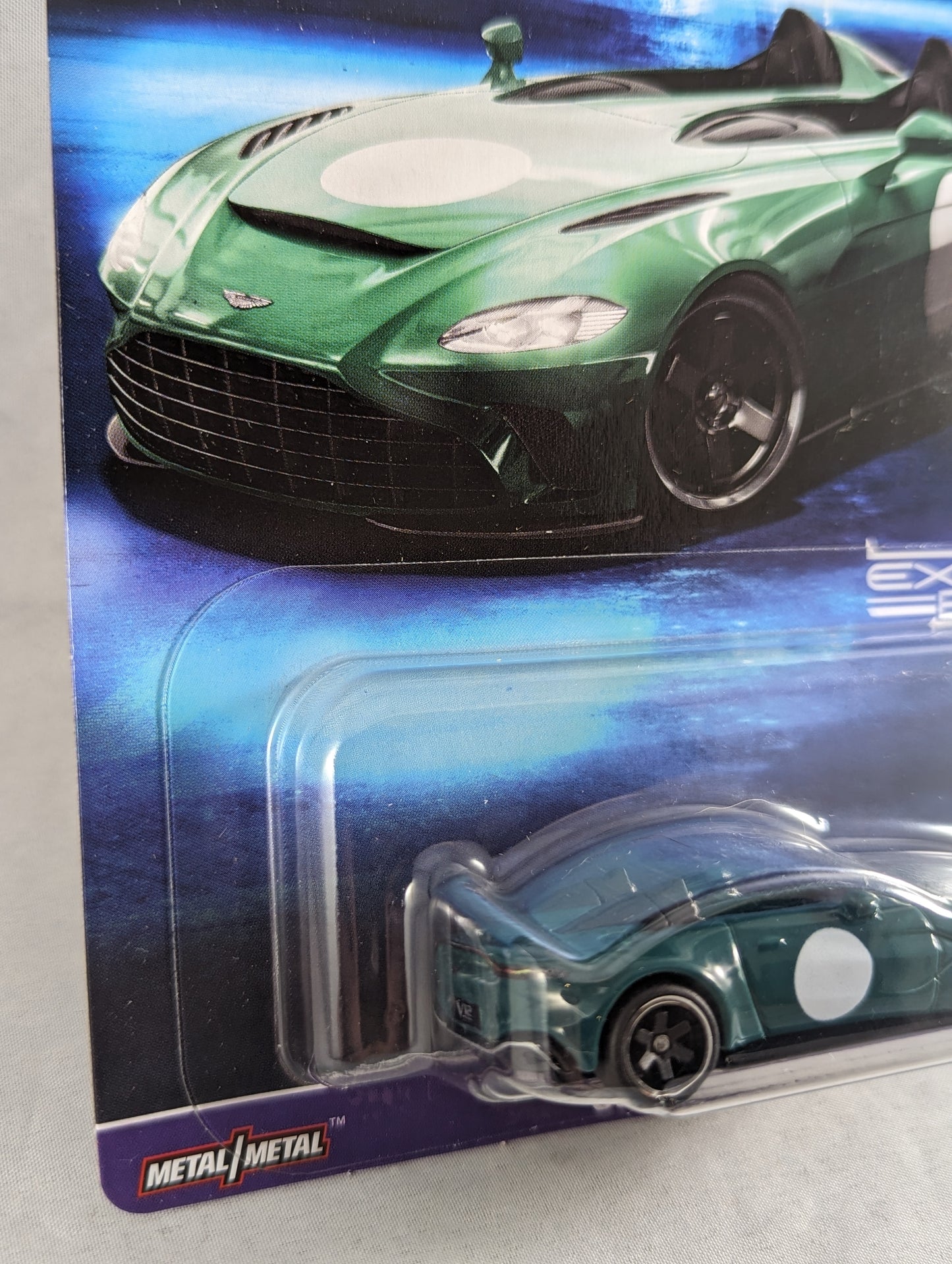 Hot Wheels Aston Martin V12 Speedster Exotic Envy