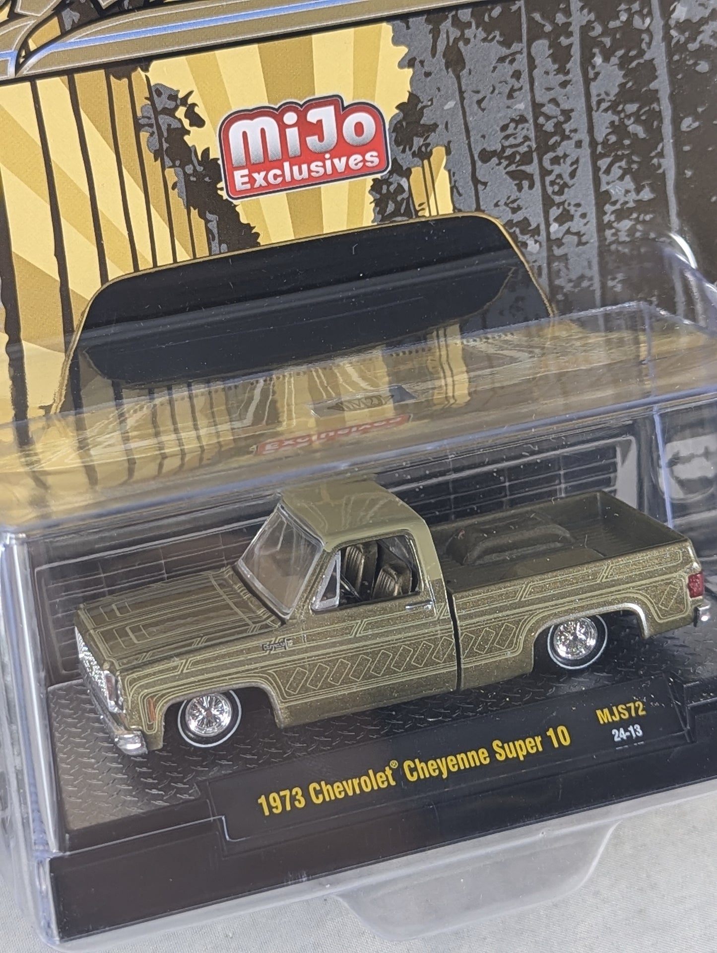 M2 Machines Lowriders 1973 Chevrolet Cheyenne Super 10 Mijo Exclusive