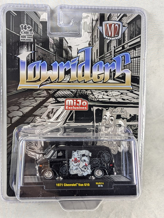 M2 Machines 1971 Chevrolet Van G10 Lowriders Mijo Exclusive