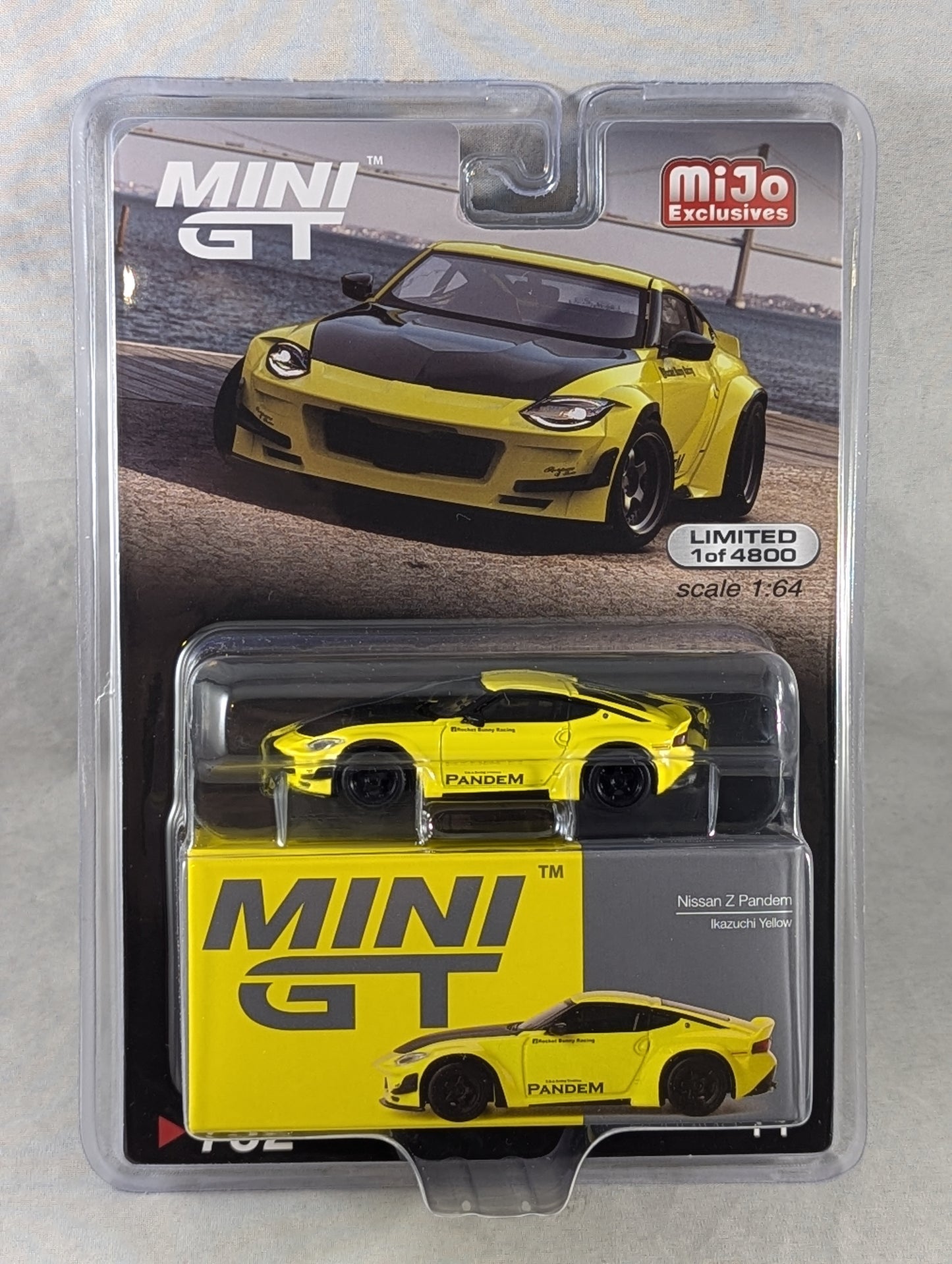 Mini GT Nissan Z Pandem Ikazuchi Yellow Mijo Exclusives