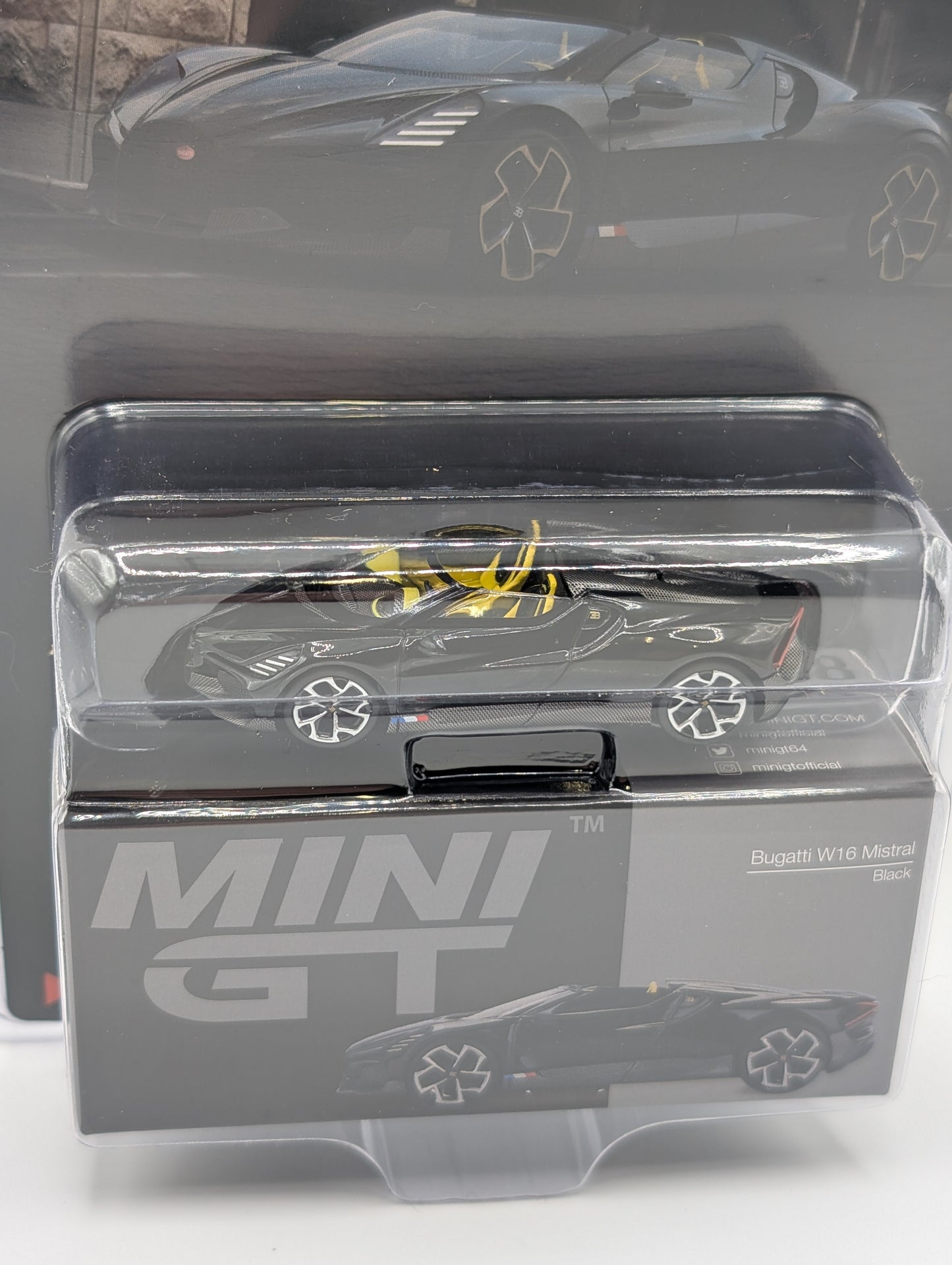 Mini GT Bugatti W16 Mistral