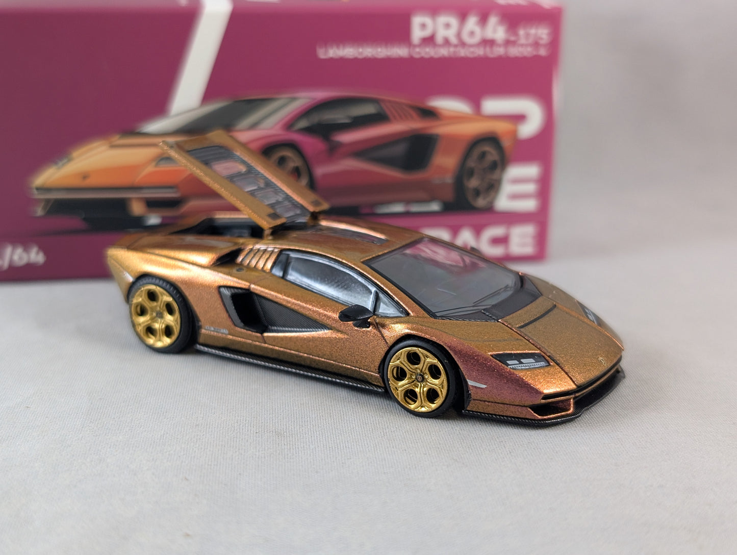 Pop Race Lamborghini Countach LPI 800-4 BLU HAL Sealed