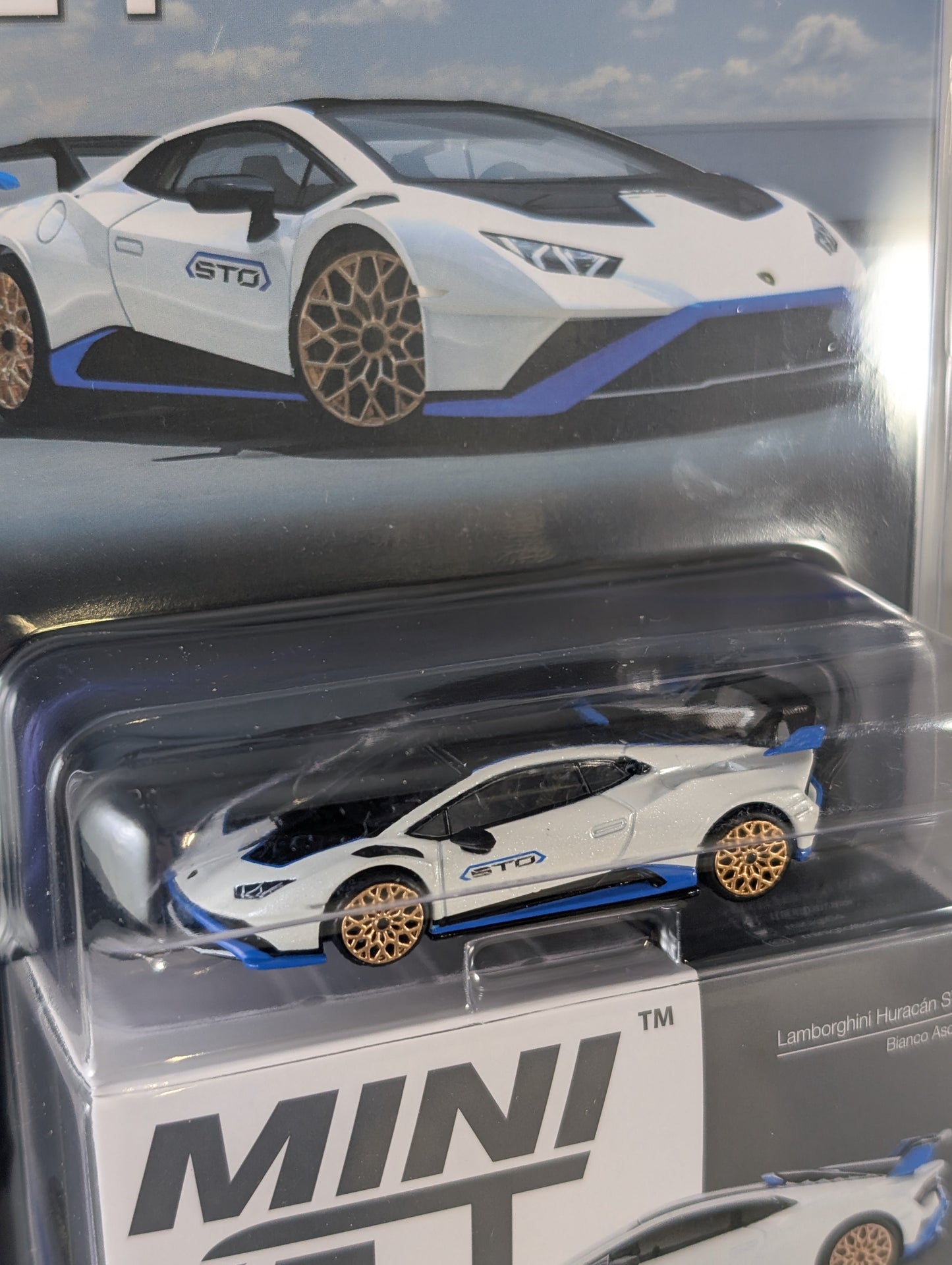 Mini GT Lamborghini Huracan STO