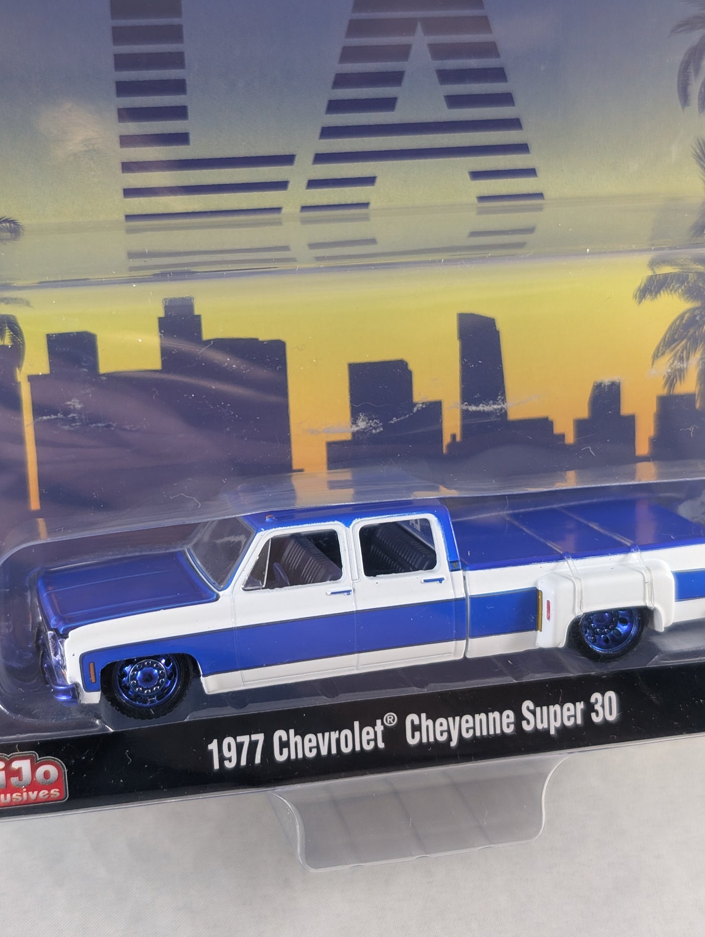M2 Machines 1977 Chevy Cheyenne Super 30 Custom LA Mijo Exclusive Chase