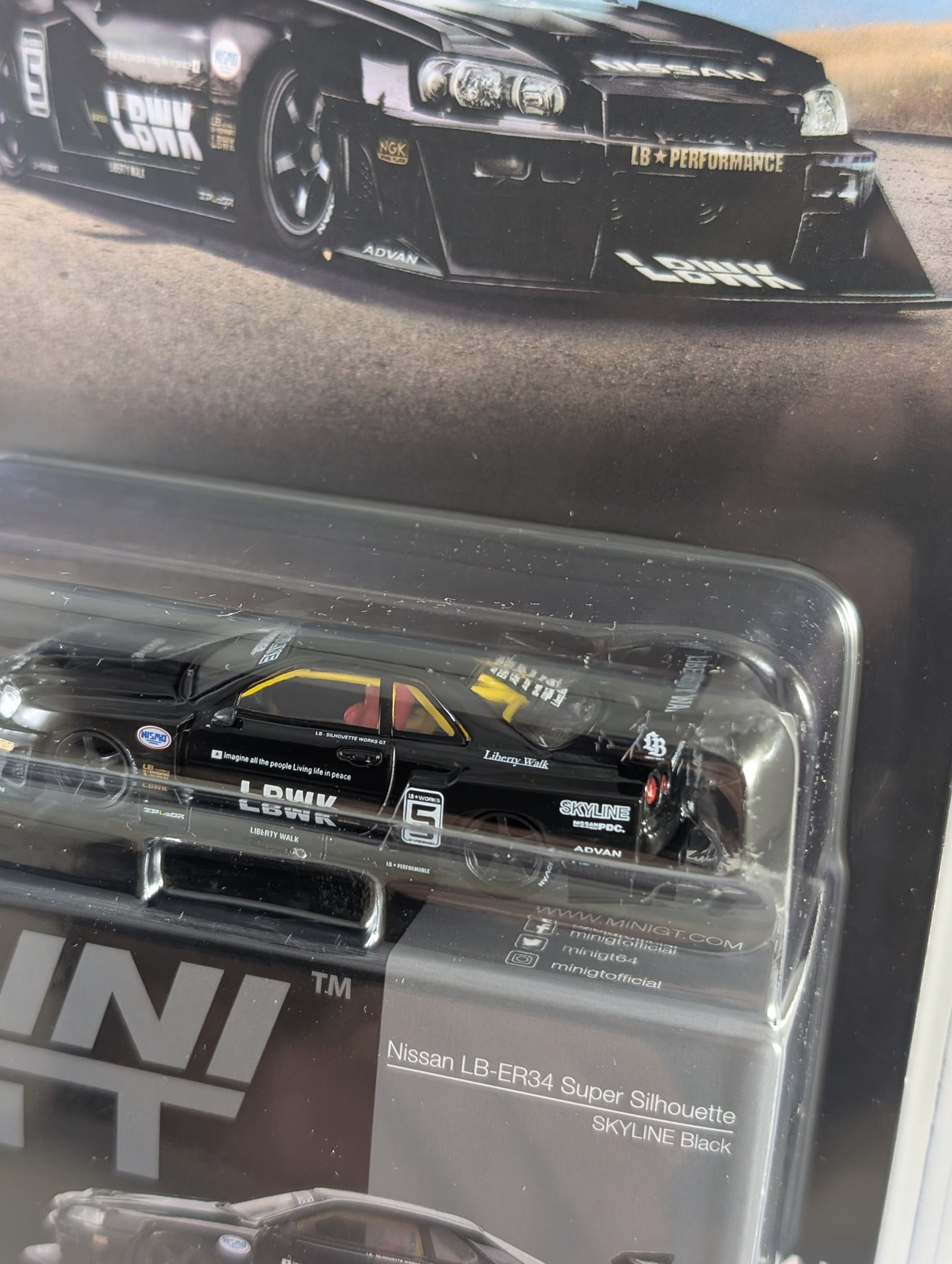 Mini GT Nissan Skyline ER34 Super Silhouette Black