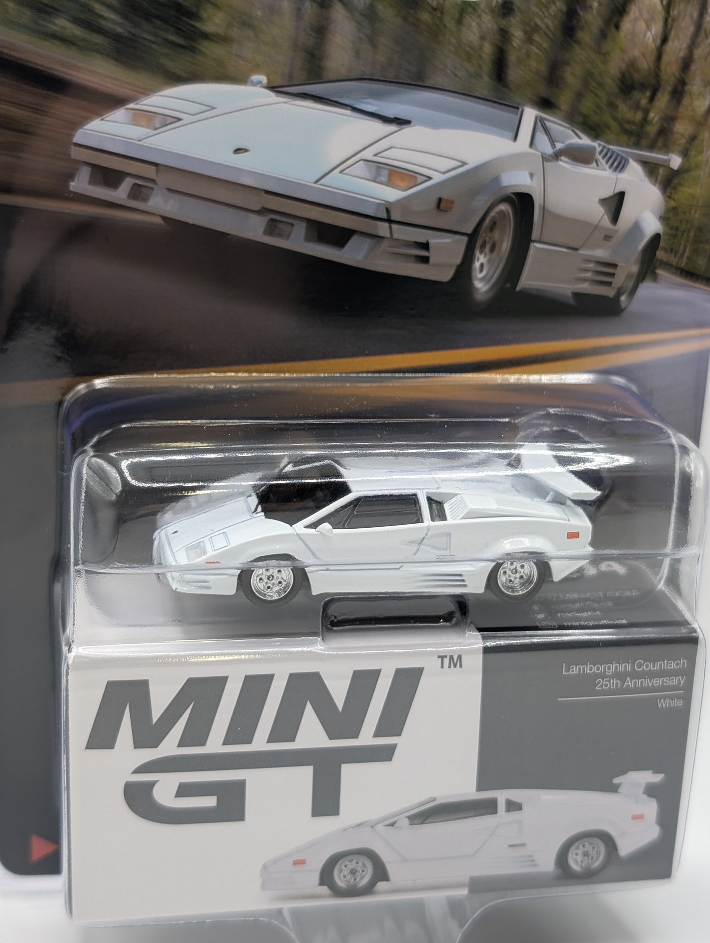 Mini GT Lamborghini Countach 25th Anniversary