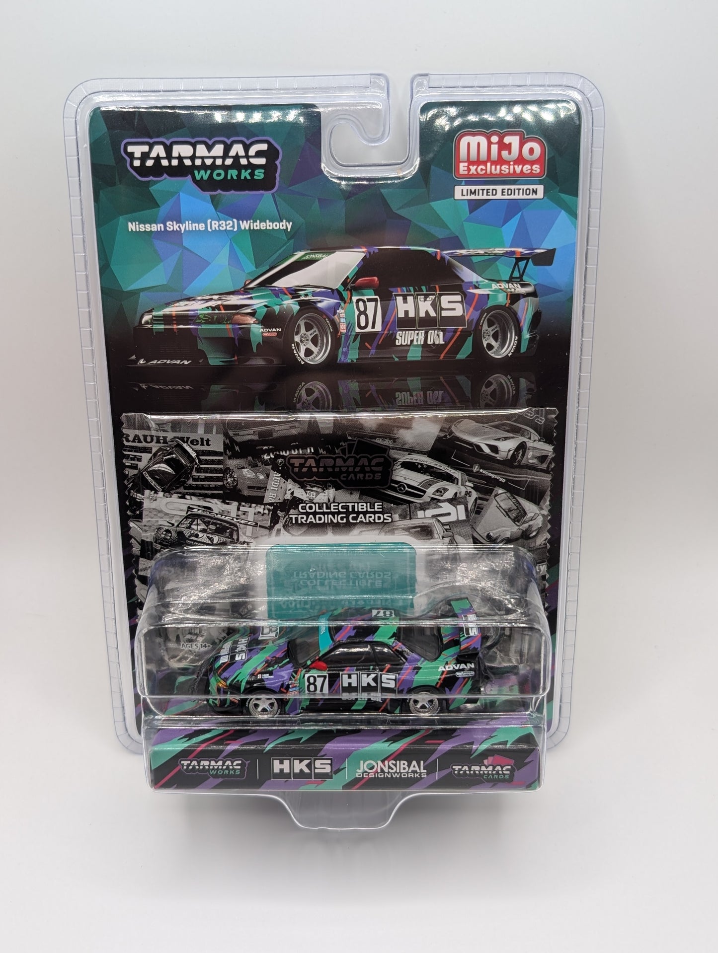 Tarmac Nissan Skyline R32 Widebody Jonsibal Designworks and HKS with Trading Cards