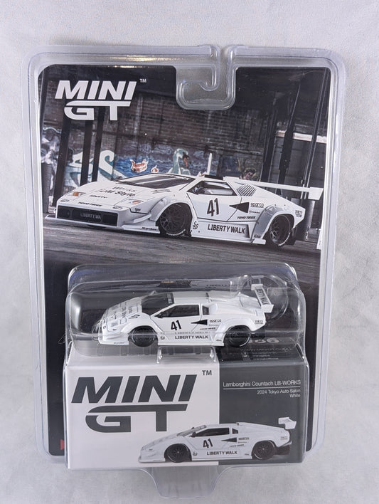 Mini GT Lamborghini countach Lb Works 2024 Tokyo Auto salon white