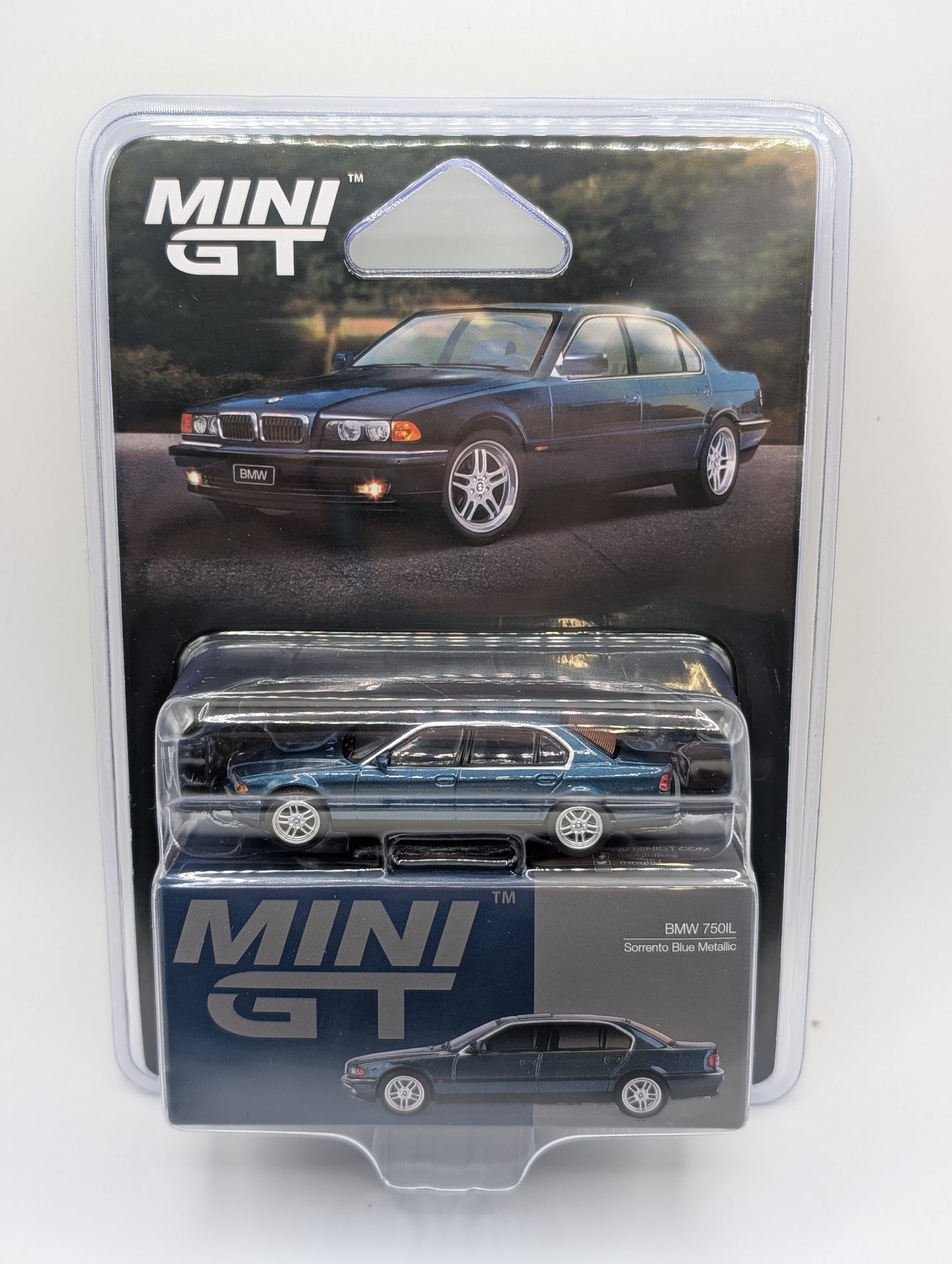 Mini GT BMW 750IL Sorrento Blue Metallic