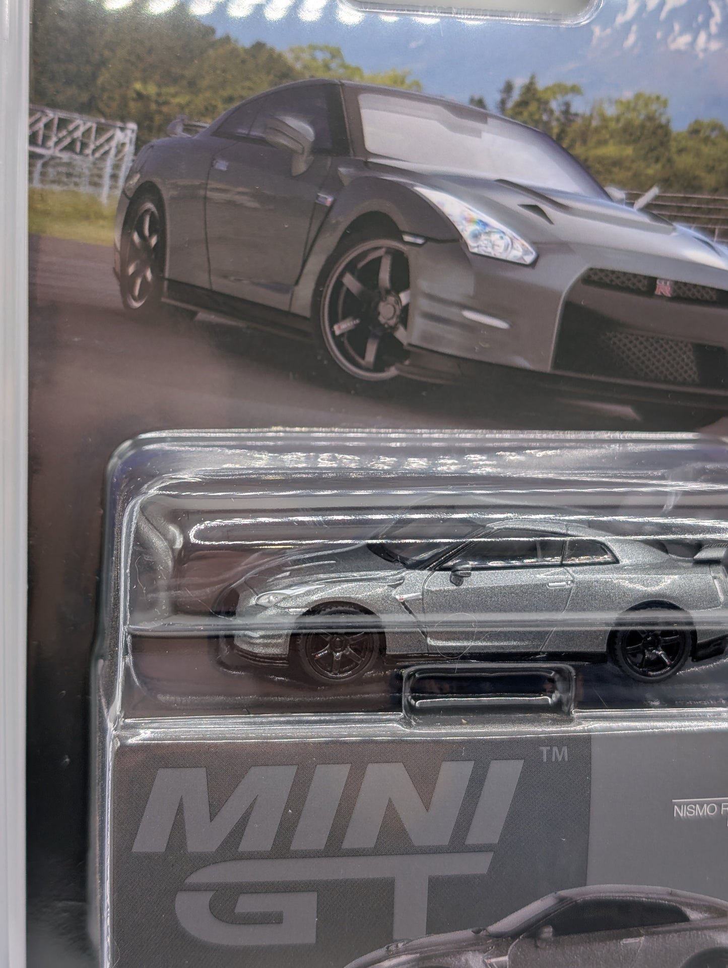 Mini GT Nissan GTR Nismo R35 CRS Version