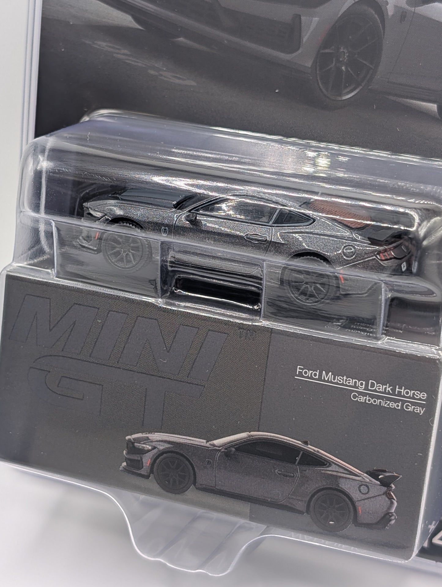 Mini GT Ford Mustang Dark Horse