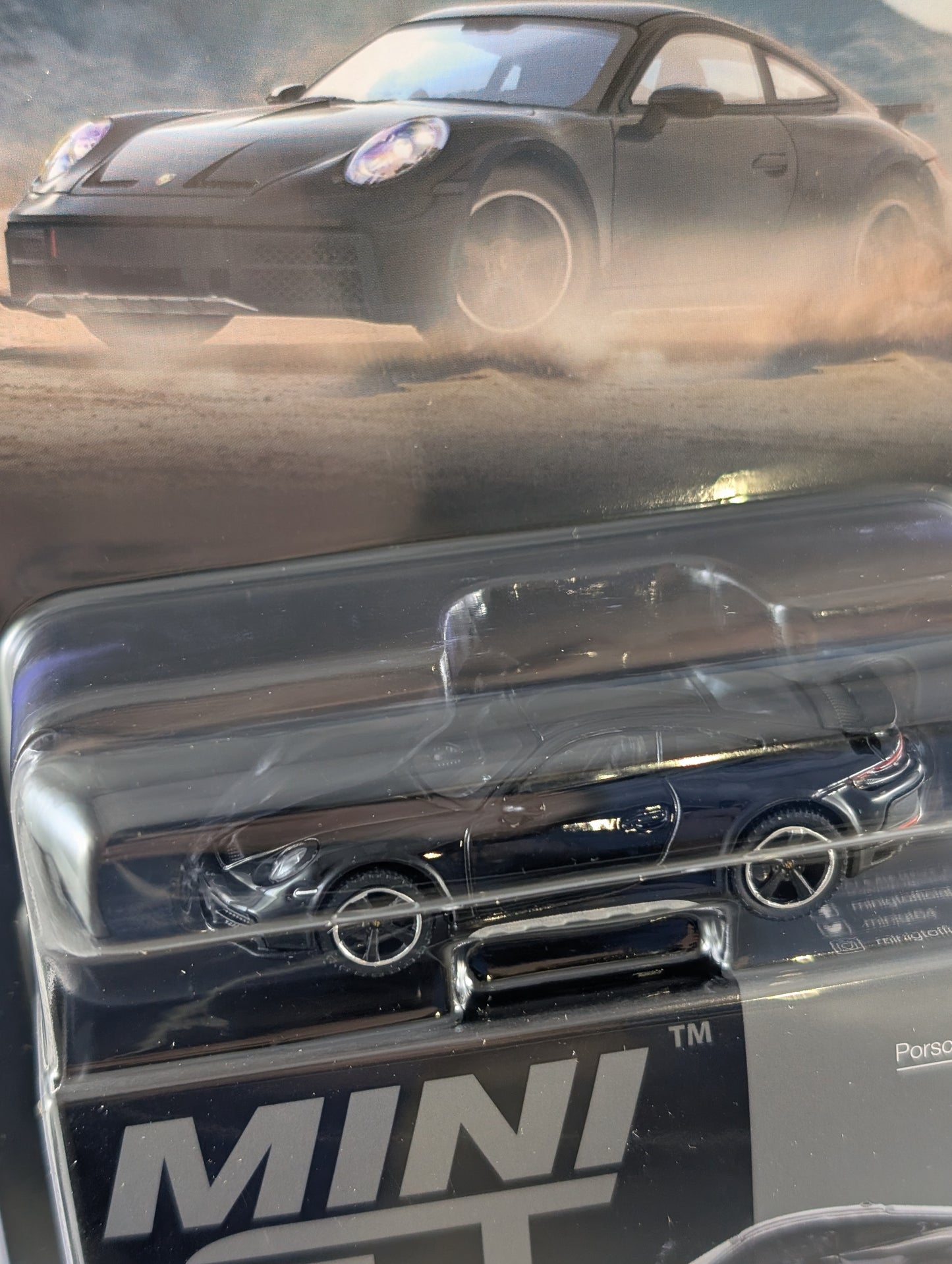 Mini GT Porsche 911 Dakar